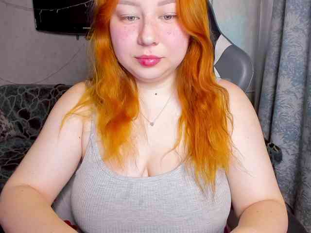 MilkaFoxy webcam