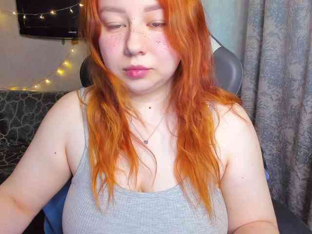 MilkaFoxy webcam