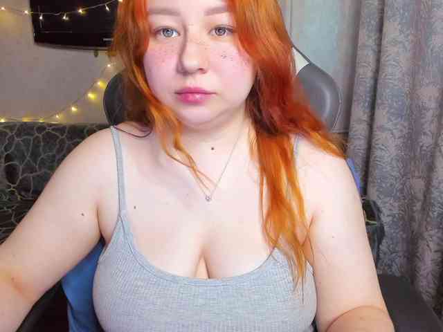 MilkaFoxy webcam