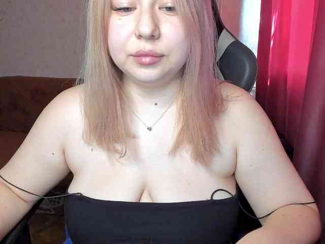 MilkaFoxy webcam