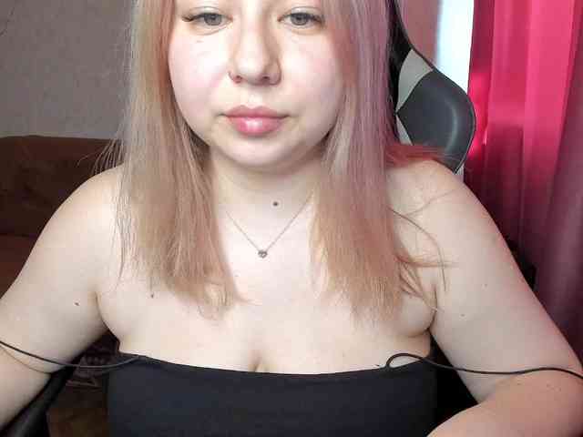 MilkaFoxy webcam