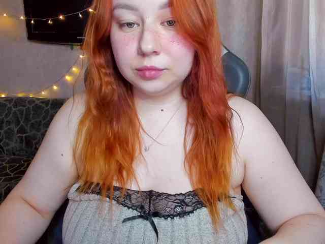 MilkaFoxy webcam