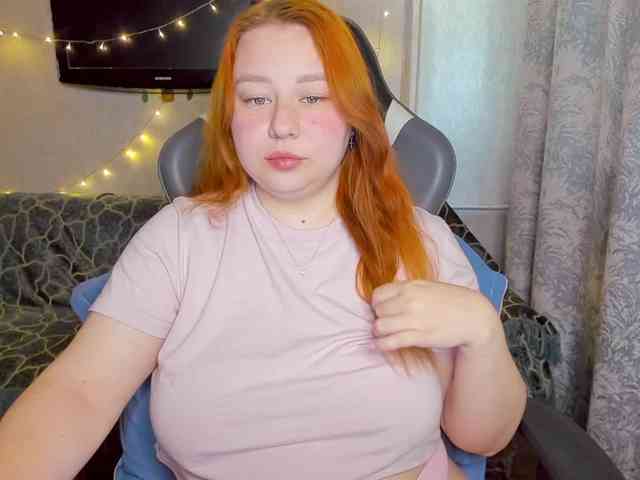 MilkaFoxy webcam