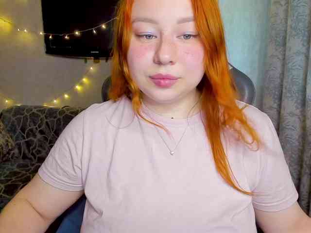 MilkaFoxy webcam