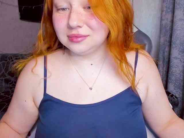 MilkaFoxy webcam
