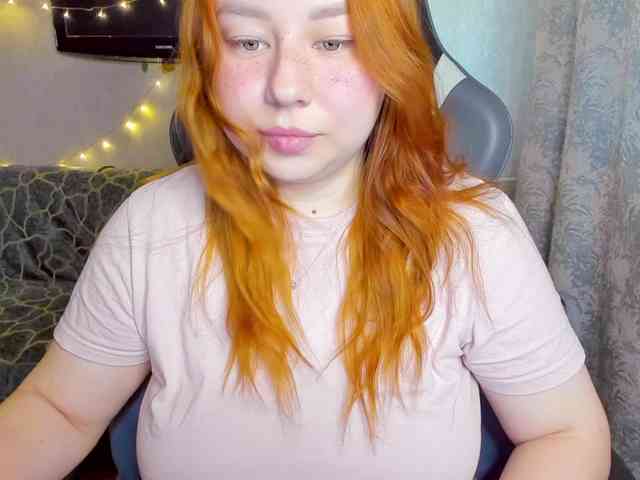 MilkaFoxy webcam