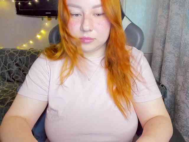MilkaFoxy webcam