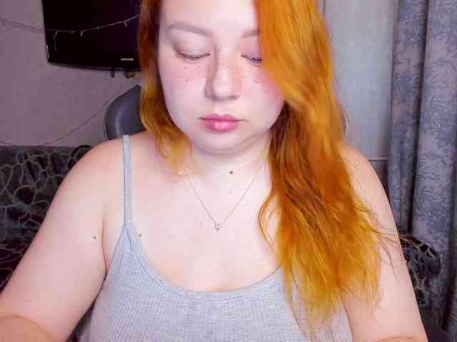MilkaFoxy webcam