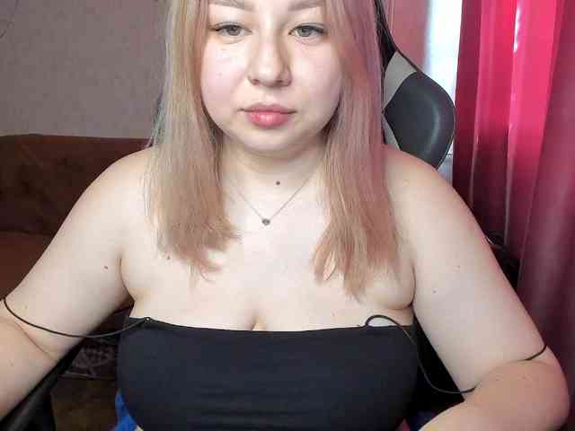 MilkaFoxy webcam
