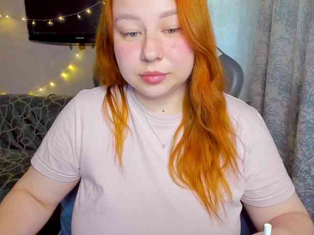 MilkaFoxy webcam