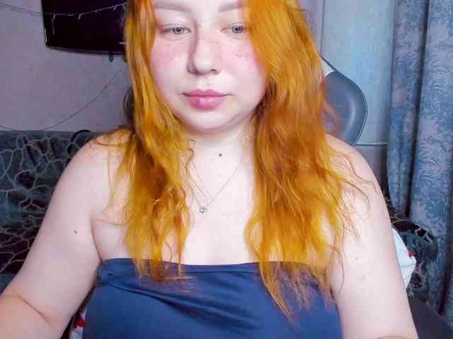 MilkaFoxy webcam