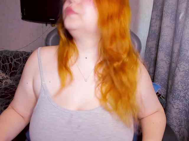 MilkaFoxy webcam