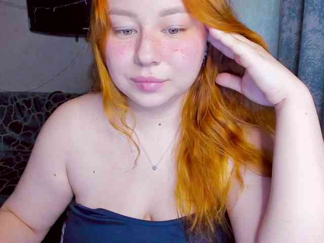 nude web cam MilkaFoxy