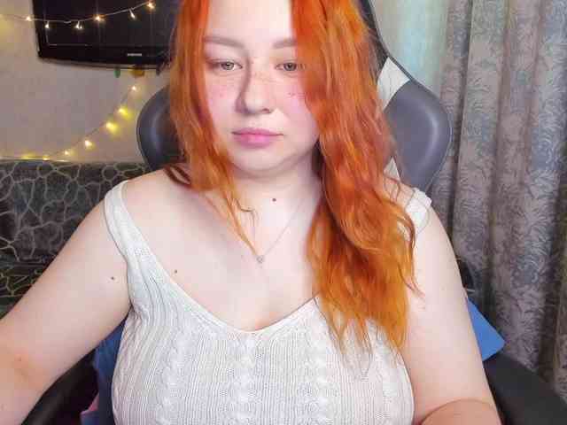 MilkaFoxy webcam