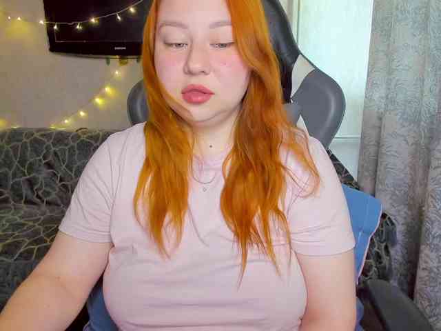 MilkaFoxy webcam