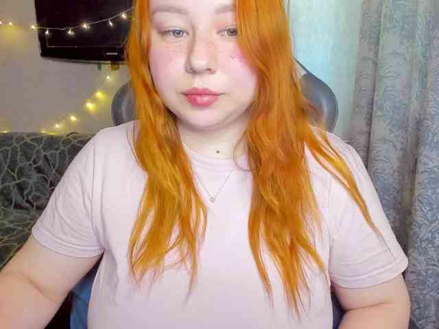 MilkaFoxy webcam