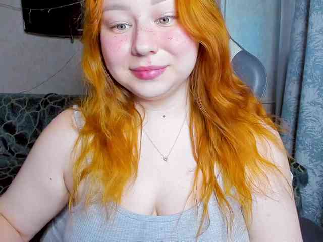 MilkaFoxy webcam
