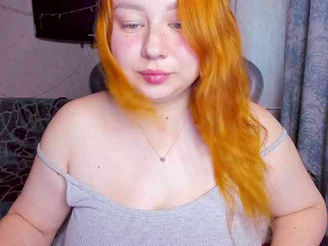MilkaFoxy webcam