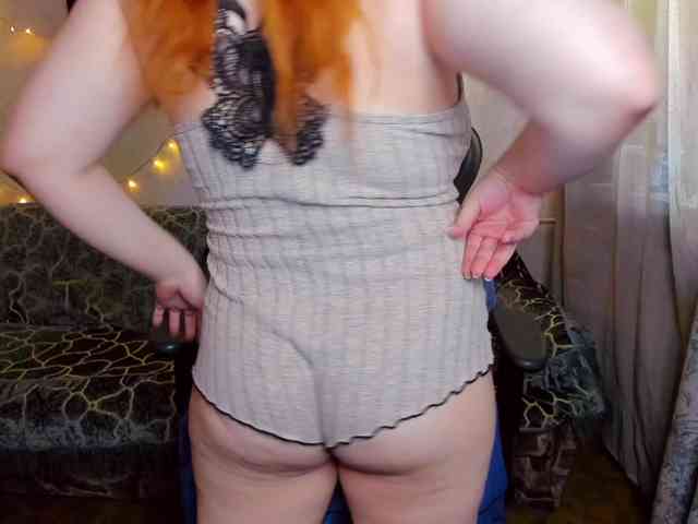 MilkaFoxy webcam