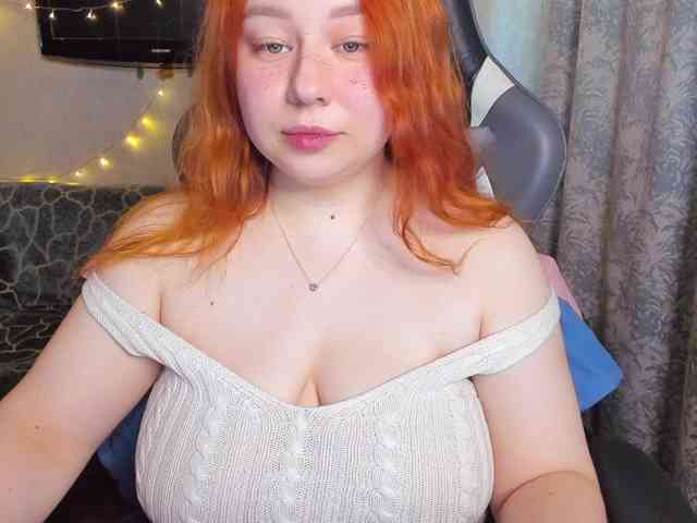 MilkaFoxy webcam