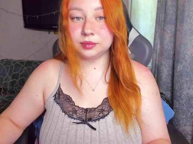 MilkaFoxy webcam