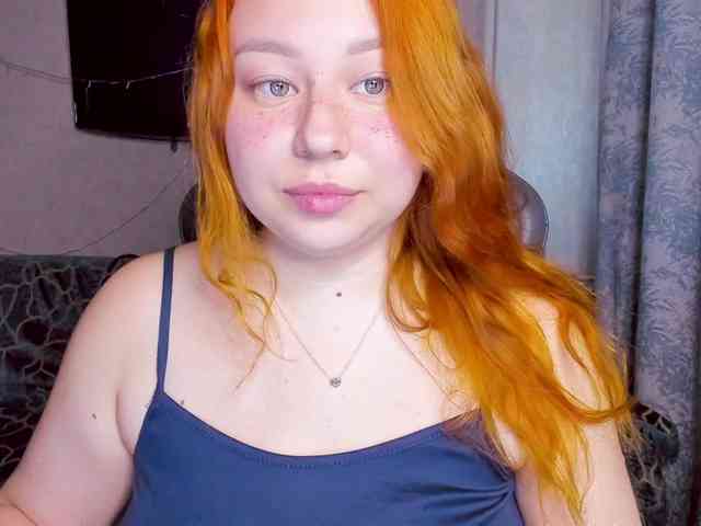 MilkaFoxy webcam
