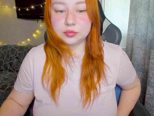 MilkaFoxy webcam