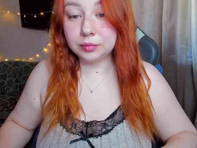 MilkaFoxy webcam
