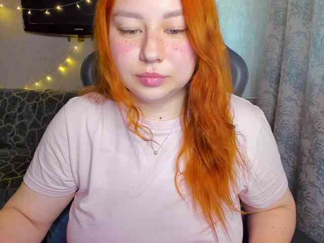 MilkaFoxy webcam