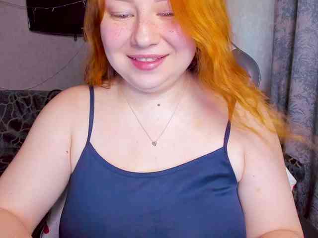 MilkaFoxy webcam