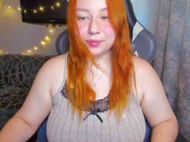 MilkaFoxy webcam