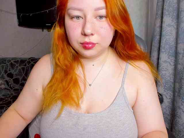 MilkaFoxy webcam