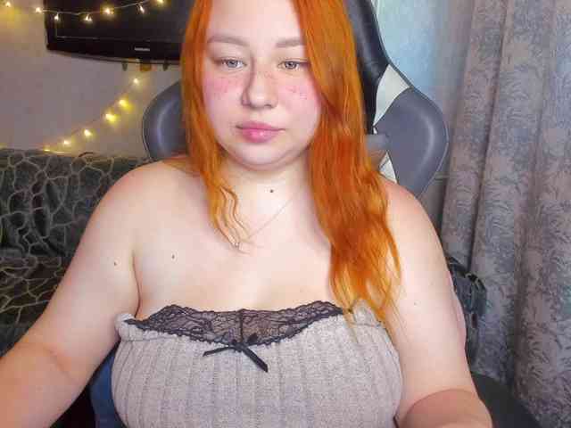 MilkaFoxy webcam