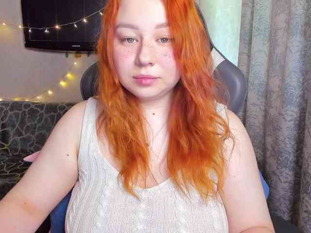 MilkaFoxy webcam