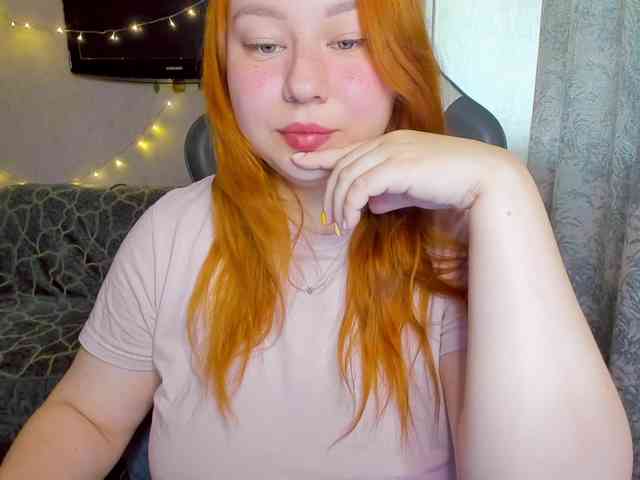 MilkaFoxy webcam