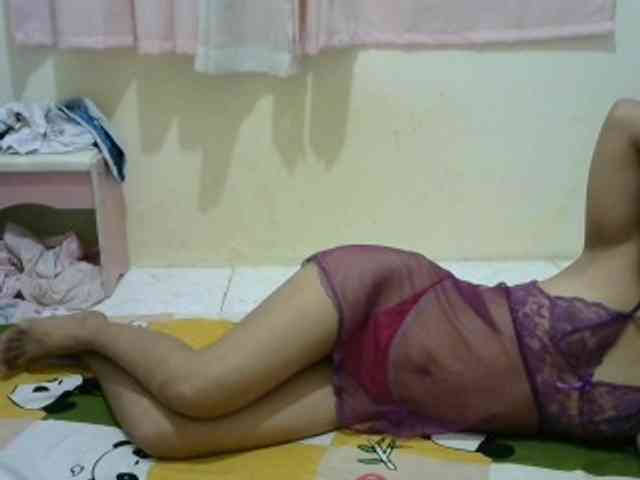 sofia215 webcam