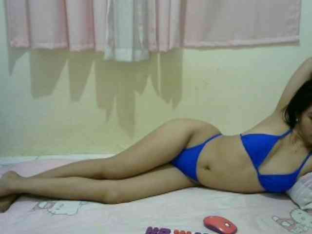 sofia215 webcam