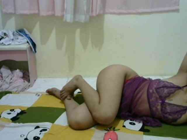 sofia215 webcam