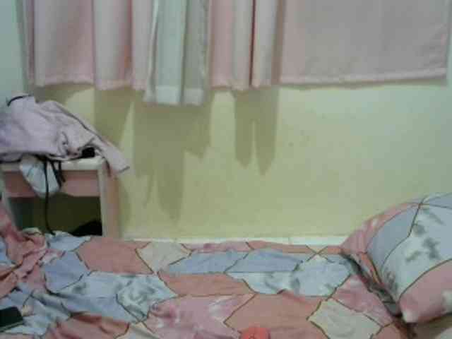 sofia215 webcam