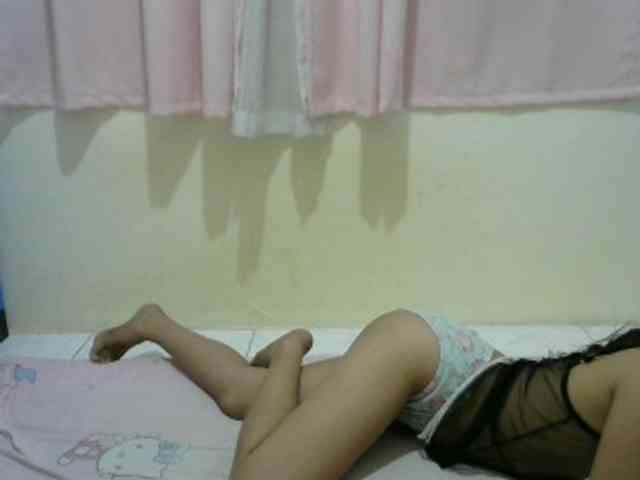 sofia215 webcam