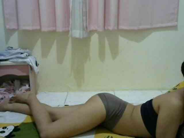 sofia215 webcam