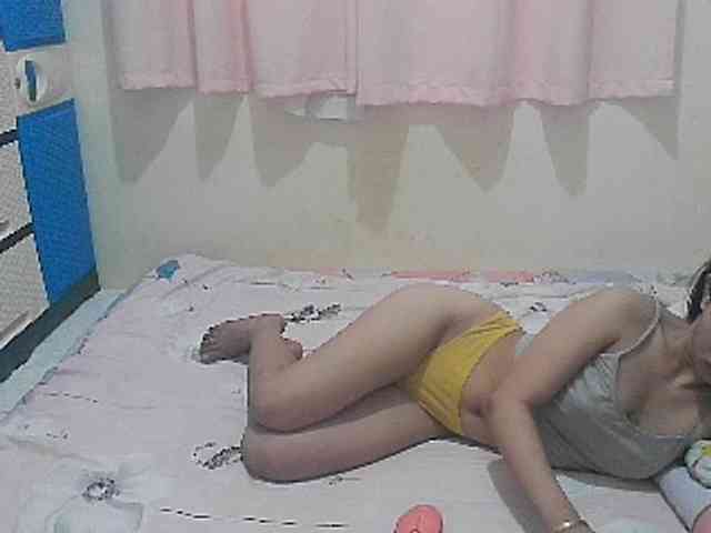 sofia215 webcam