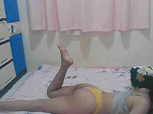 sofia215 webcam