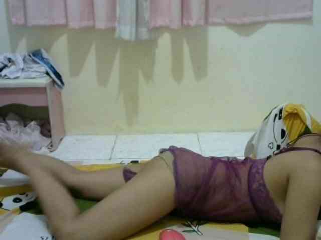 sofia215 webcam