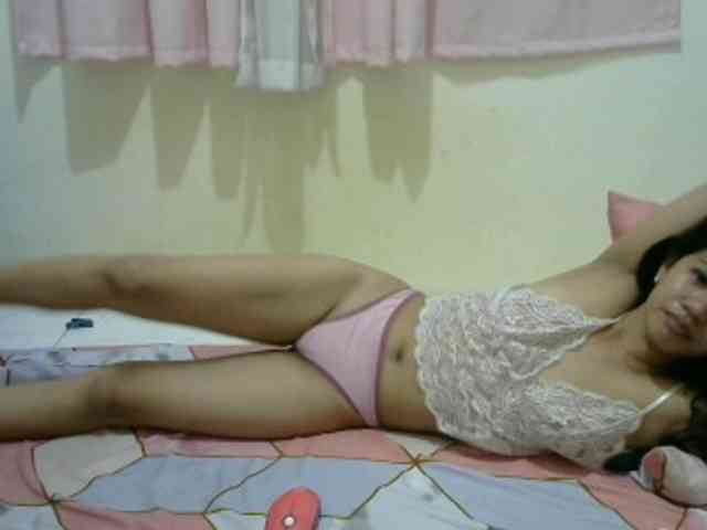 sofia215 webcam