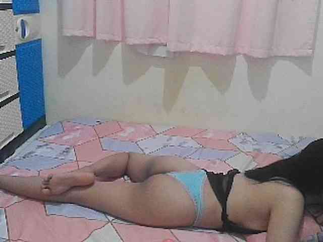 sofia215 webcam