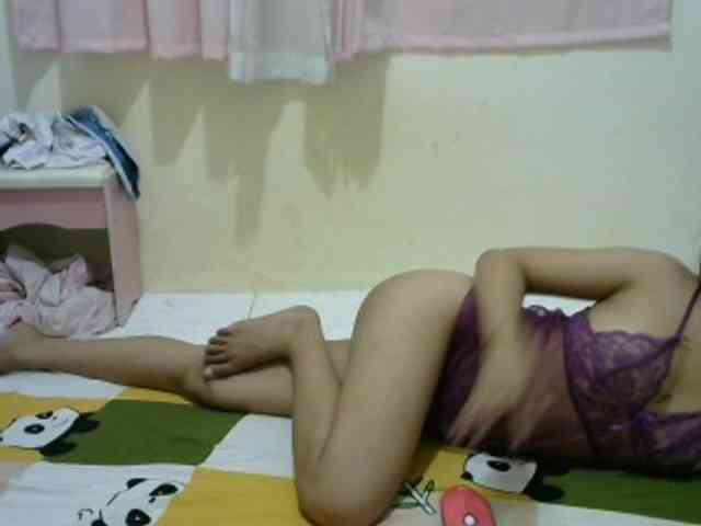 sofia215 webcam