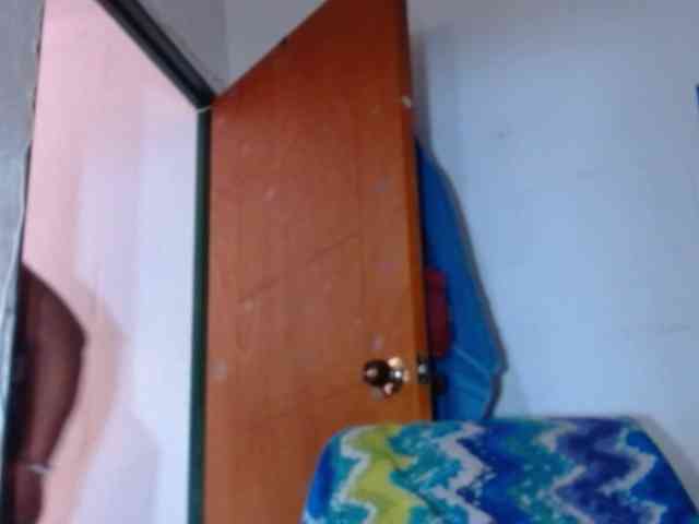 squirtwildLIA webcam