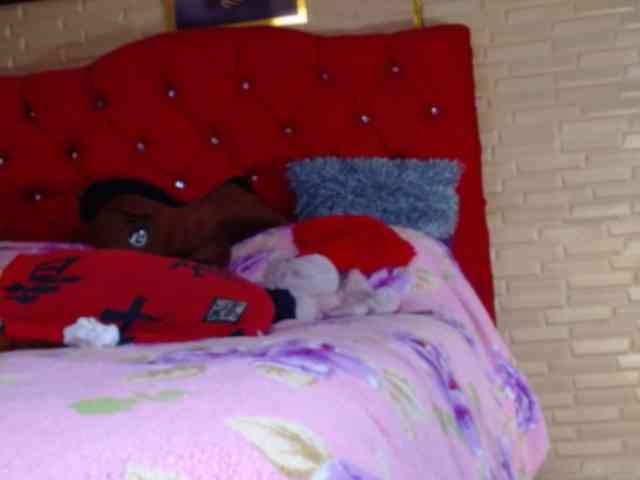 hotchocolatemia webcam