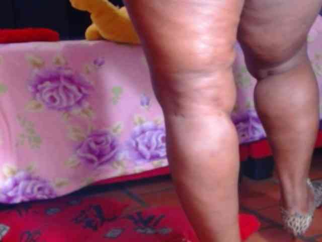 hotchocolatemia webcam